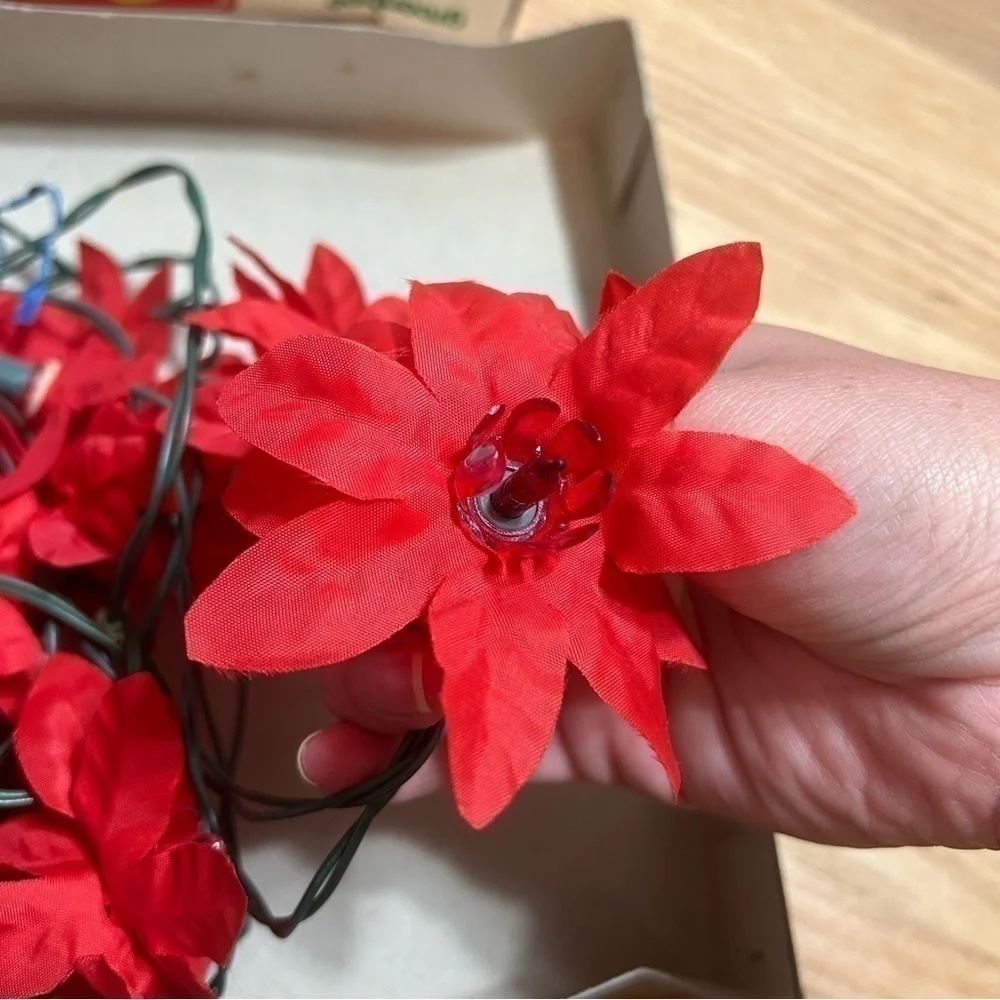 Vintage Silk Poinsettia String Light Set 20 Red Christmas Decoration